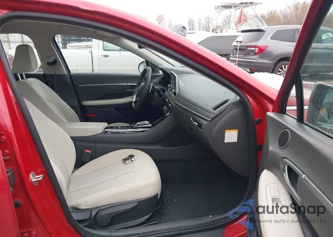 2021 Hyundai Sonata Blue z USA, uszkodzony, nr VIN KMHL24JJ4MA035139